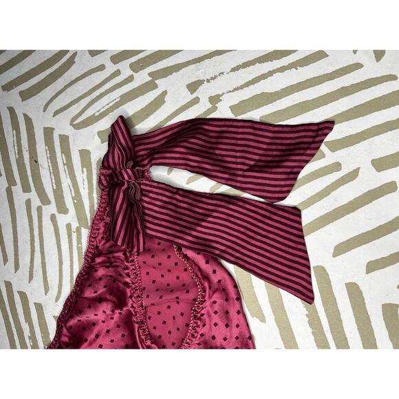 VICTORIA'S SECRET M SMOOTH SILK STRIPE SIDE BOW VINTAGE RARE BIKINI PANTIES - Picture 2 of 6